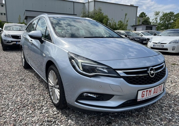 Opel Astra cena 39900 przebieg: 227000, rok produkcji 2017 z Pieniężno małe 704